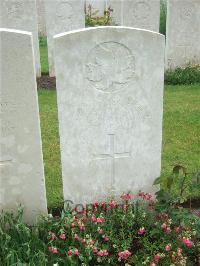 Etaples Military Cemetery - Dixon, William Elliot Cochrane